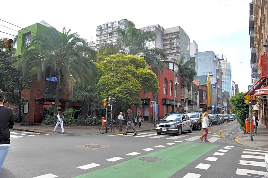 Europlaza Hotel & Suites