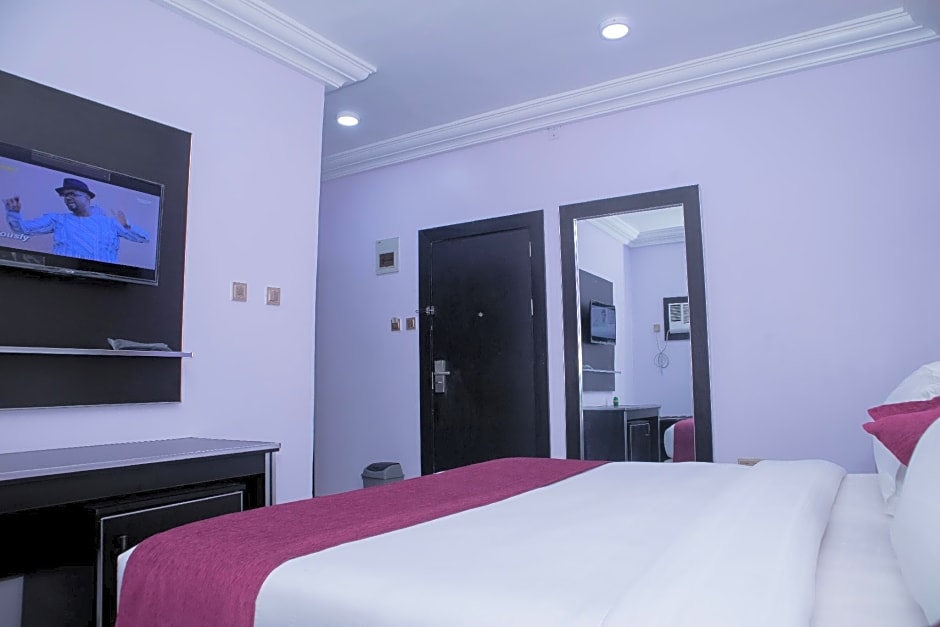 Meritz Hotels and Suites