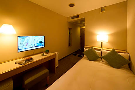 Double Room with Small Double Bed - Non-Smoking