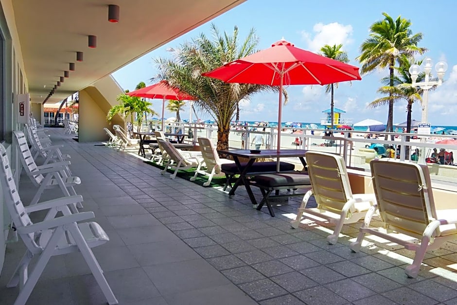 Diane Oceanfront Suites