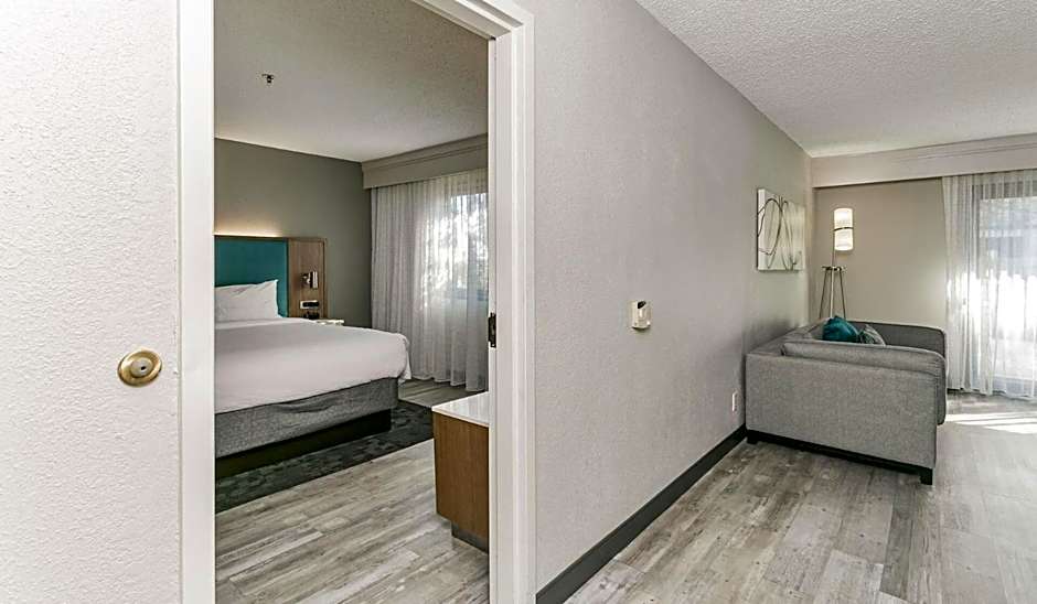 Courtyard by Marriott Hampton Coliseum Central