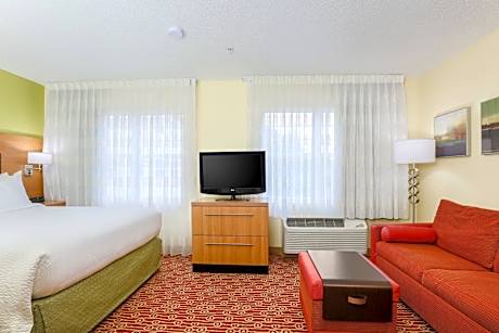 1 King Bed