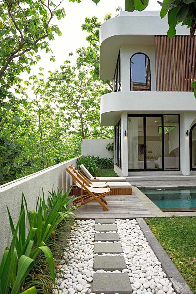 Lyvin Bingin Villas