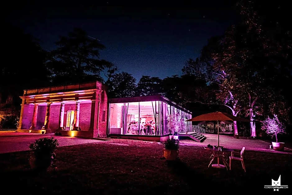 Le Domaine de Montjoie  BW Premier Collection