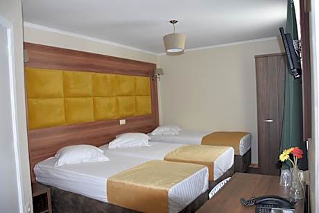 Comfort Quadruple Room