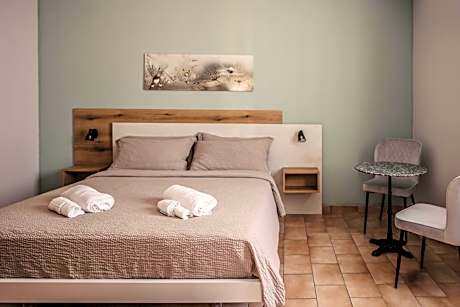 Double Room with Private External Bathroom