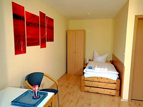 Standard Single Room with Shower