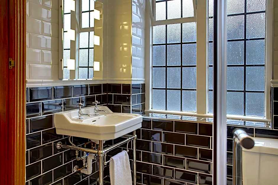 Best Western Plough and Harrow Hotel