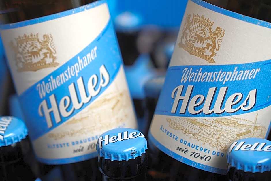 Brauerei Gasthaus Lohhof im Münchner Norden, direkt an der S1, nähe vom Flughafen, Zentrum, A92, Allianz Arena, Ruderregatta und Schießanlage G- Hochbrück entfernt, Internationale Küche