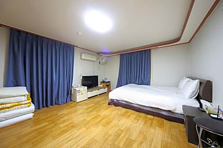 Gangjin Buseong Park