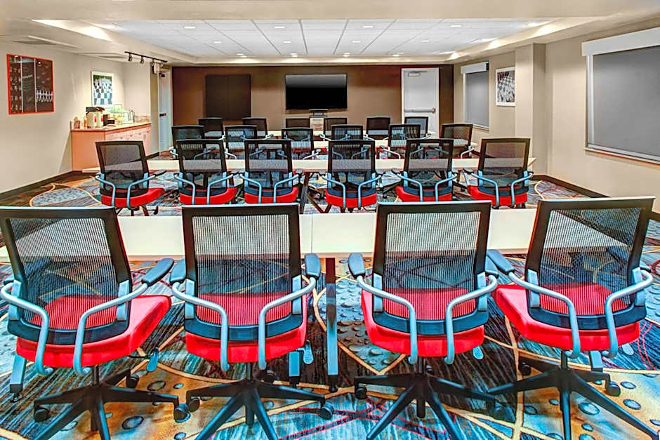 TownePlace Suites by Marriott Bakersfield West