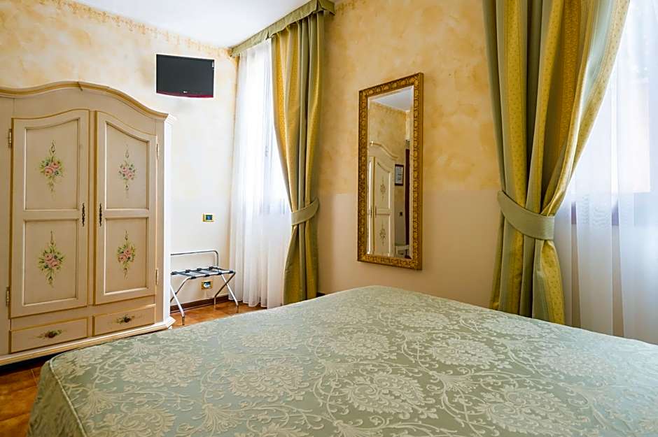 Hotel Mercurio