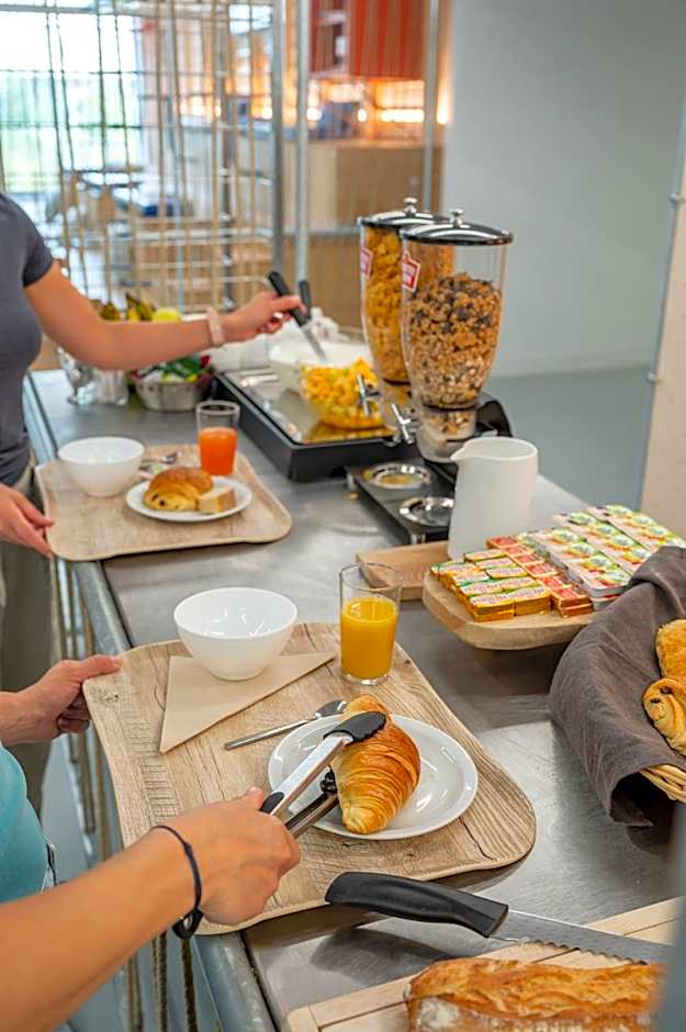 UCPA SPORT STATION HOSTEL PARIS