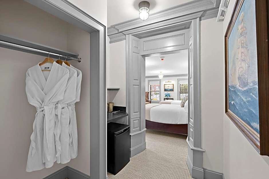 The Davenport Inn