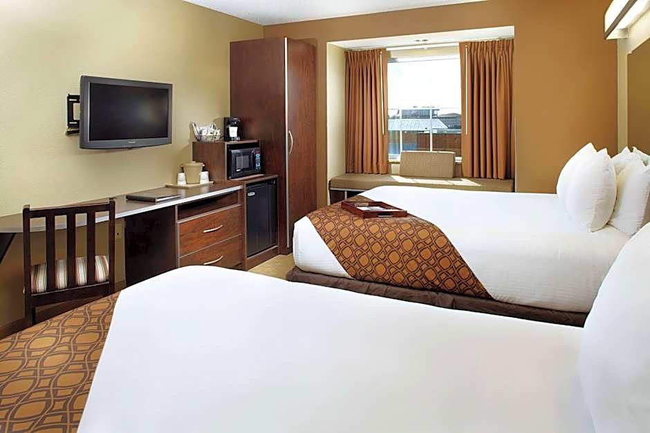 Microtel Inn & Suites by Wyndham St Clairsville/Wheeling
