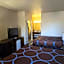 Super 8 by Wyndham Dilley TX