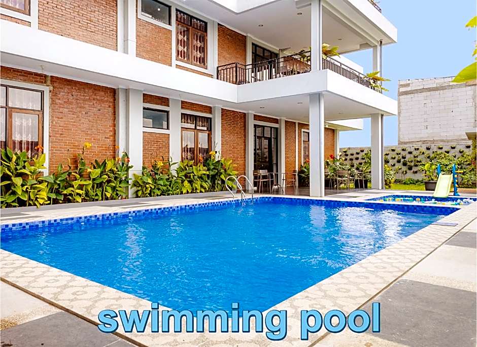 Puri Saras Family Garden Hotel Syariah