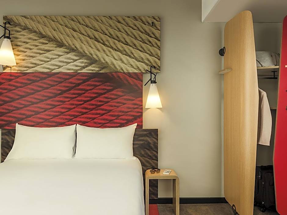 ibis Paris Avenue de la Republique