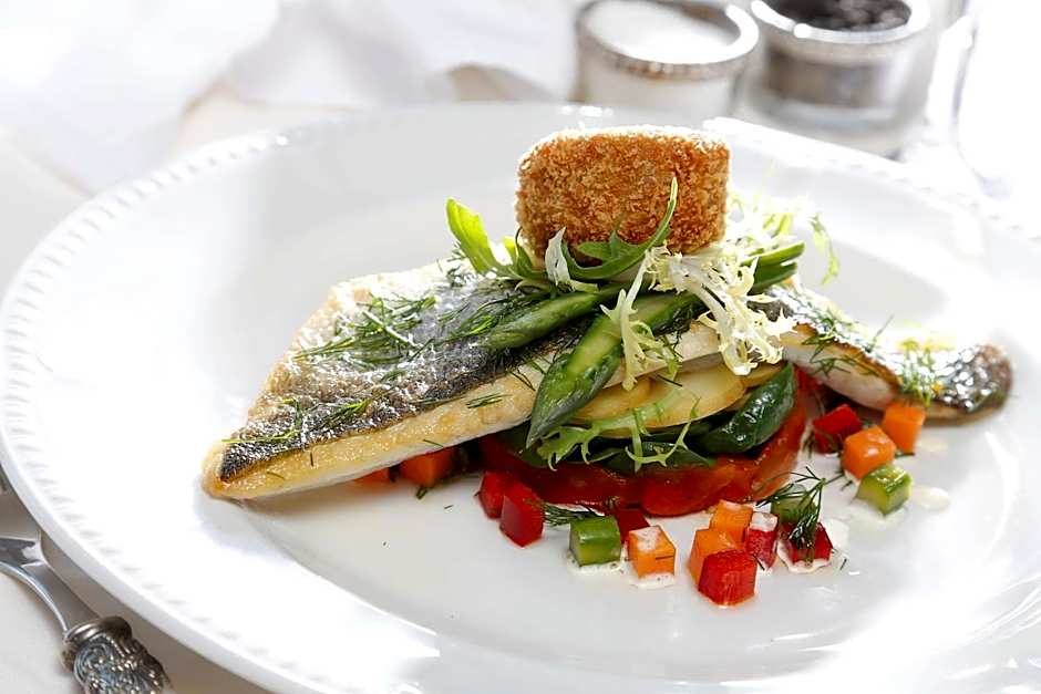 Best Western New Holmwood Hotel