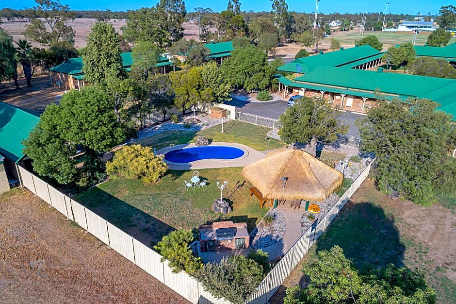 Overlander Homestead Motel