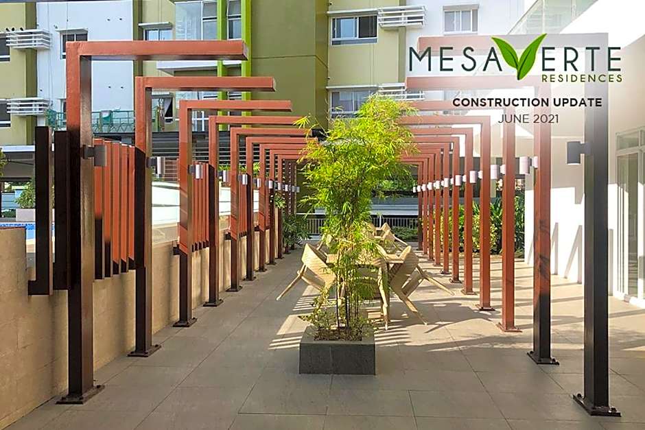 Casa Ison at MesaVerte Residences - Condo at CDO city center with free use of swimming pool