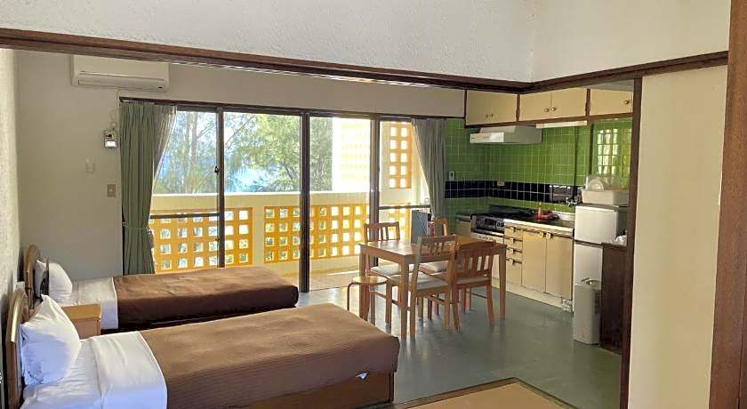 Hotel & Restaurant On the Beach Lue