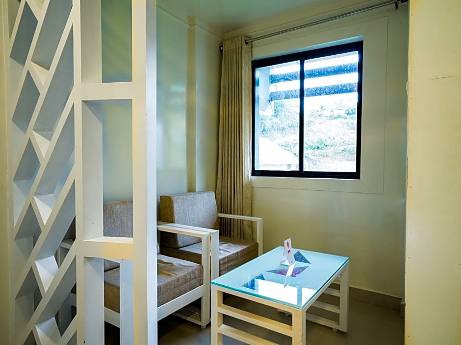 9943 Hotel Cocoa Tree