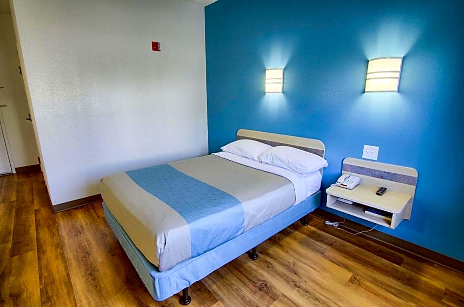 Motel 6-Portsmouth, NH