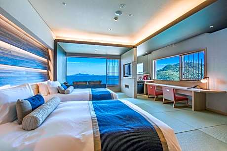 Premium Corner Twin Room with Ocean View