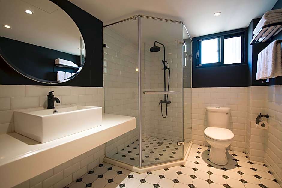 被愛咖啡小旅館 Birdeye Garden