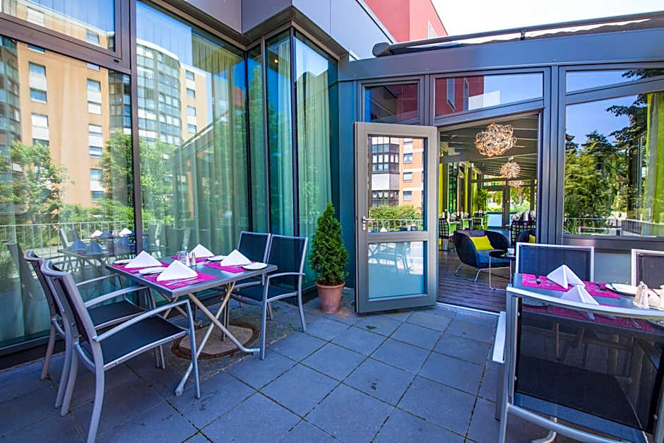 Novina Hotel Tillypark