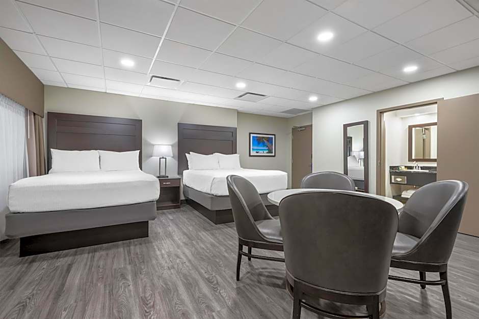 Best Western Plus Port O'Call Hotel