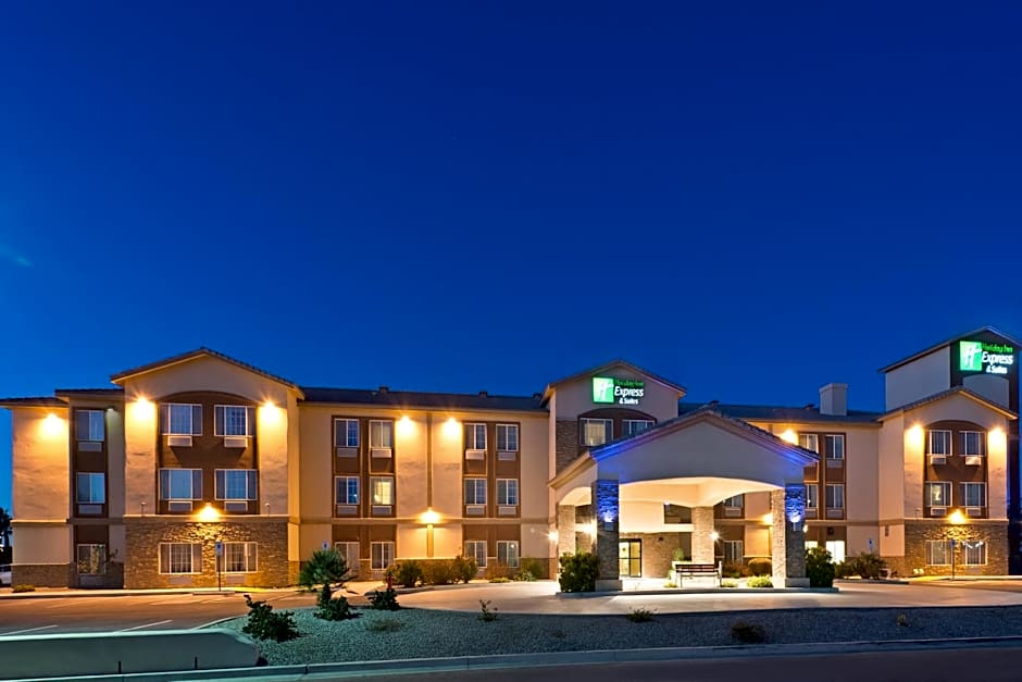 Holiday Inn Express & Suites Casa Grande by IHG