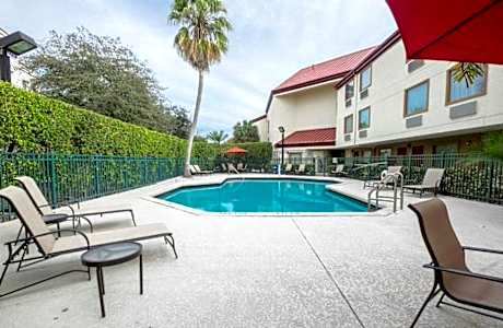 Red Roof PLUS+ West Palm Beach