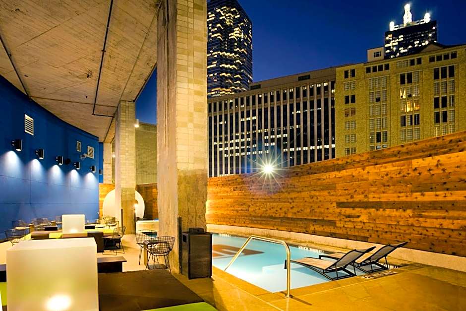 Aloft Dallas Downtown