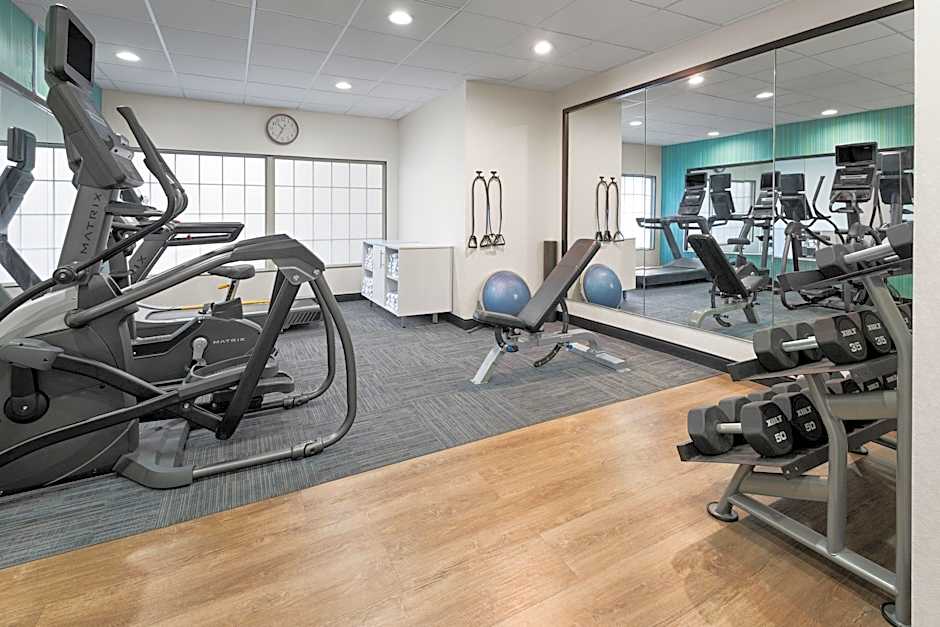 Holiday Inn Express Hotel & Suites Hamburg By IHG