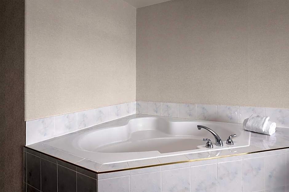 Anchor Inn & Suites, BW Signature Collection