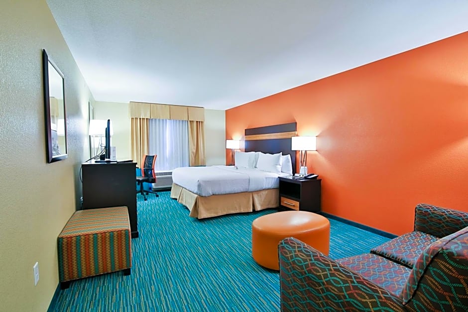 Holiday Inn Bismarck, an IHG Hotel