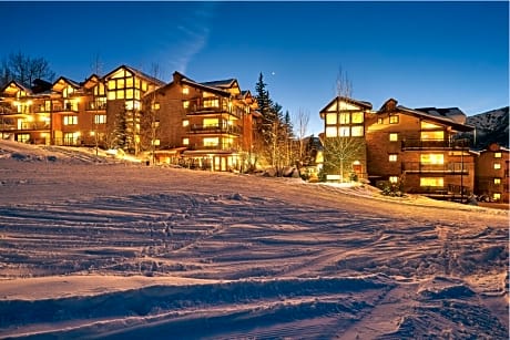 The Crestwood Condominiums