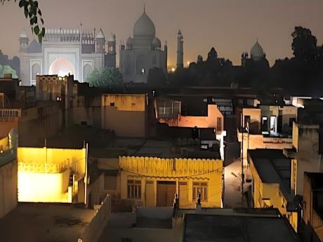 Hotel Kamal ( Nearest to Taj Mahal )