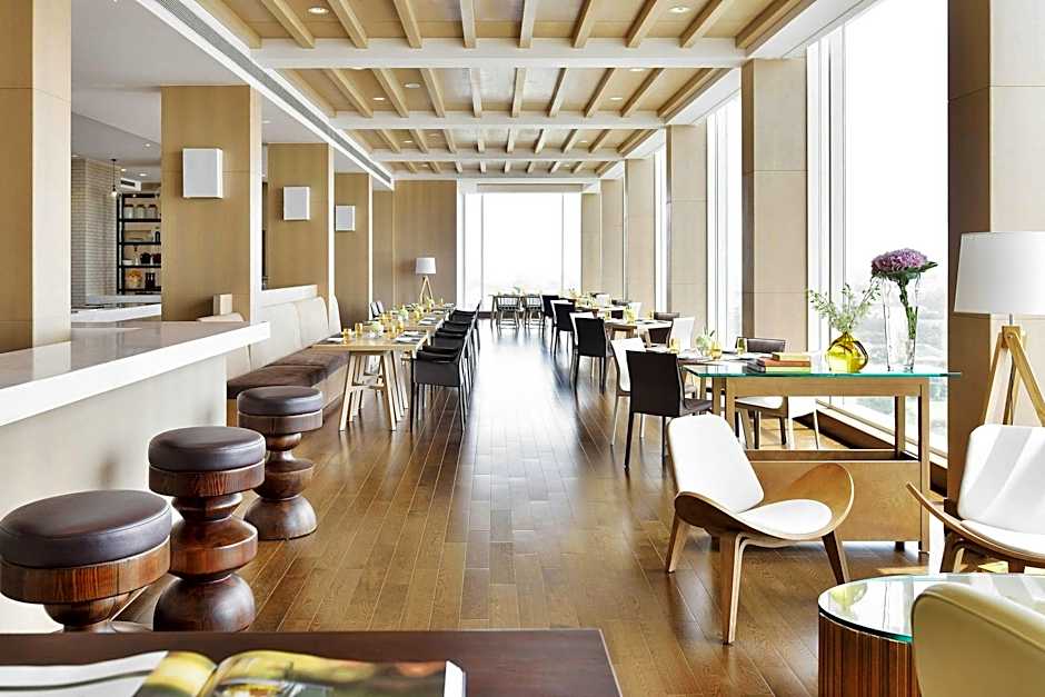 Renaissance by Marriott Lucknow Hotel