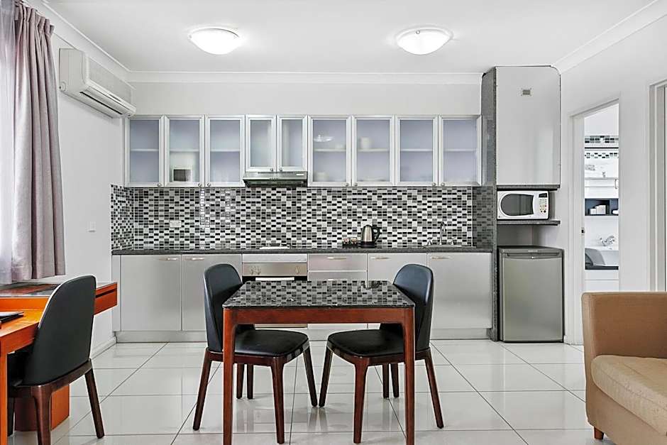 Comfort Inn & Suites Burwood