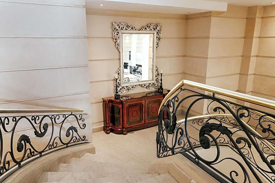 DiplomaticHotel