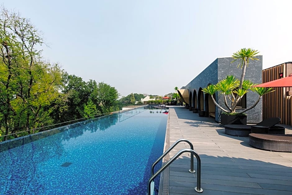 X2 Chiangmai Riverside Resort