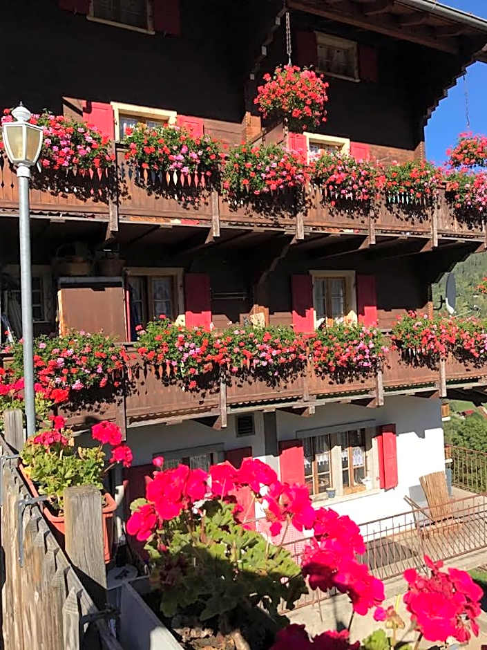 Auberge Restaurant les Aiguilles Rouges