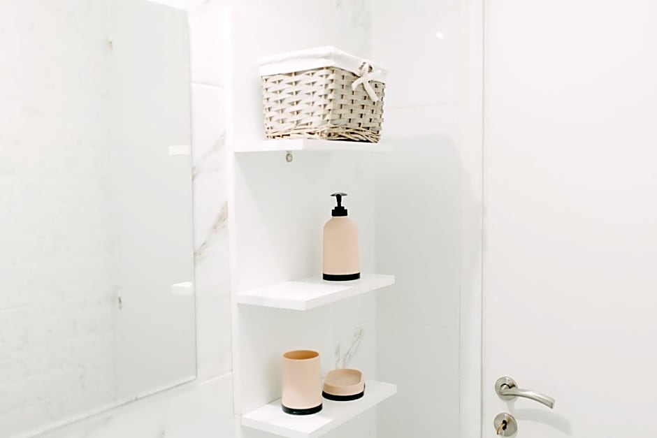 BEST HOUSE, CENTRAL APRTM., AGIOU NIKOLAOU, PATRA