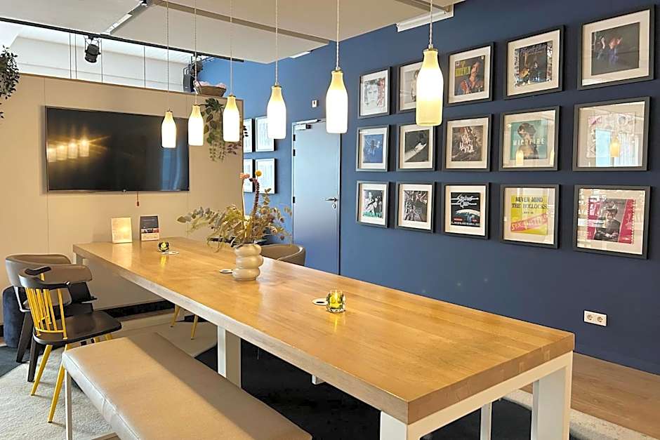 Holiday Inn - the niu, Dairy Haarlem By IHG