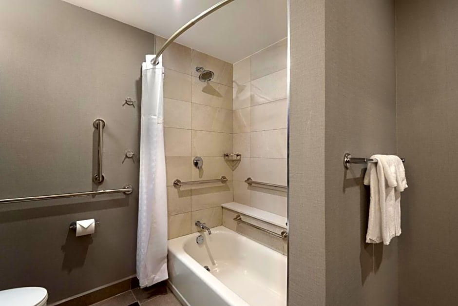 Hyatt House Monterrey Valle