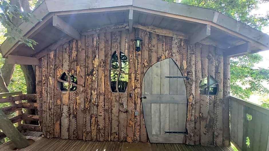 Au Refuge Des 3 Ours - Chambres d'hôtes et cabanes