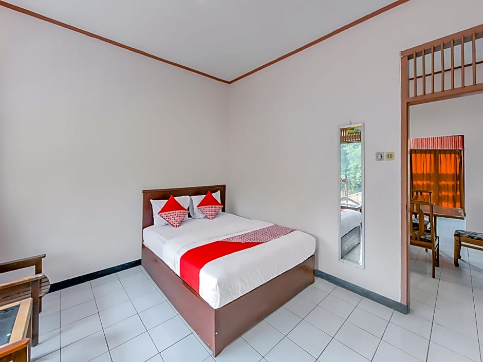 OYO 90258 Hotel New Aprilla